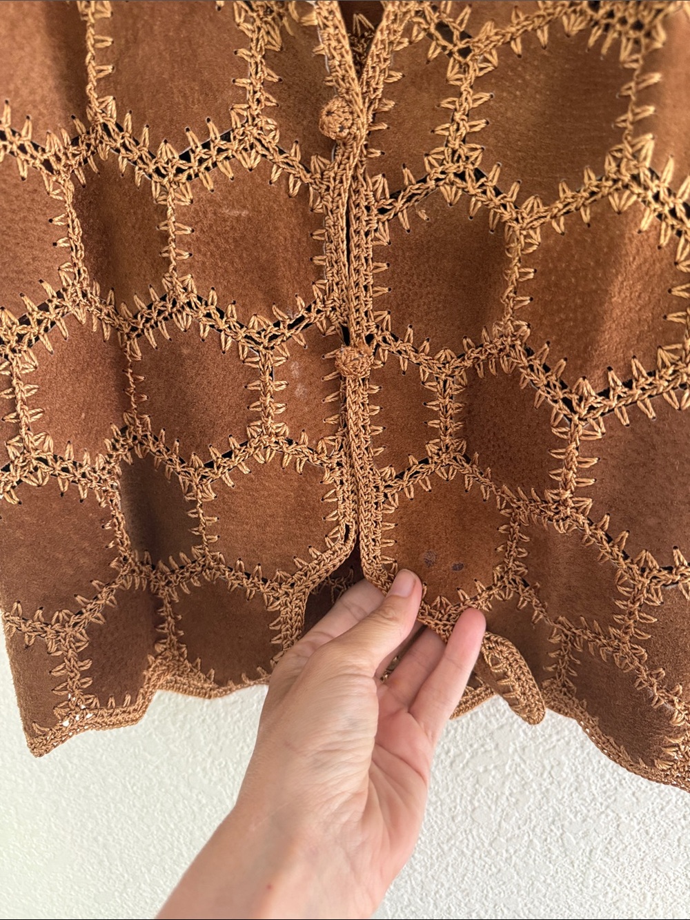 Vintage crochet suede leather vest - Picture 2 of 5